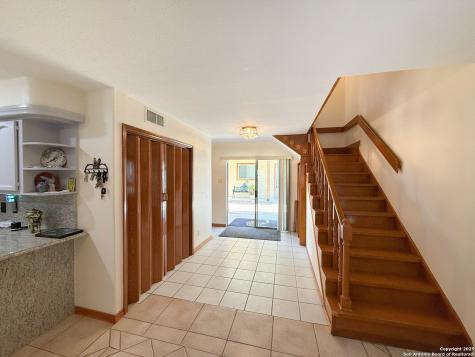 710 W Baetz Boulevard San Antonio TX 78221