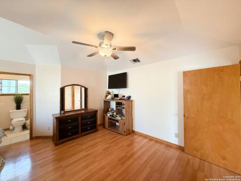 710 W Baetz Boulevard San Antonio TX 78221