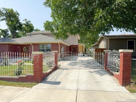 710 W Baetz Boulevard San Antonio TX 78221