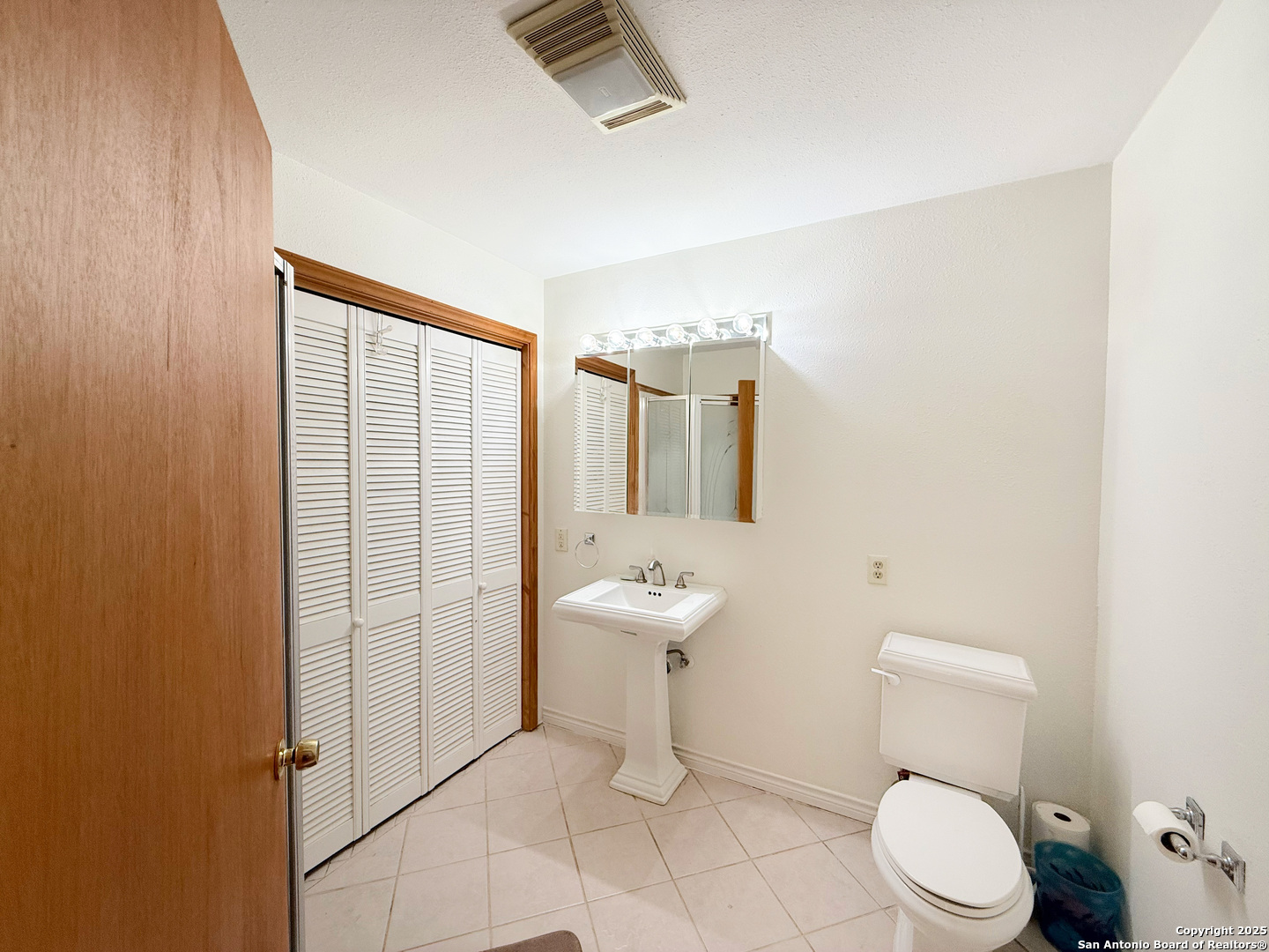 710 W Baetz Boulevard San Antonio TX 78221