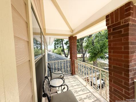 710 W Baetz Boulevard San Antonio TX 78221
