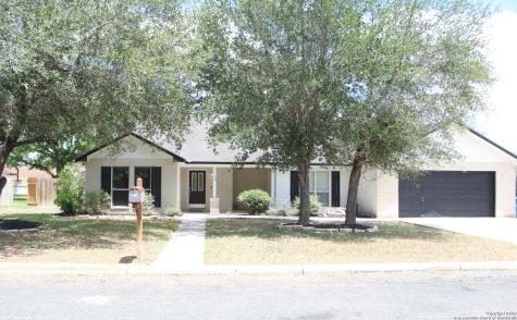 118 Woodland Drive Pleasanton TX 78064