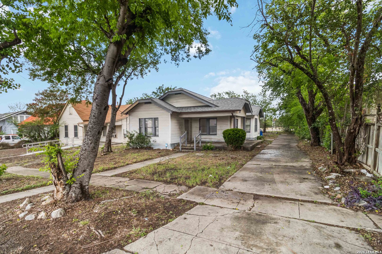 527 E Drexel Avenue San Antonio TX 78210