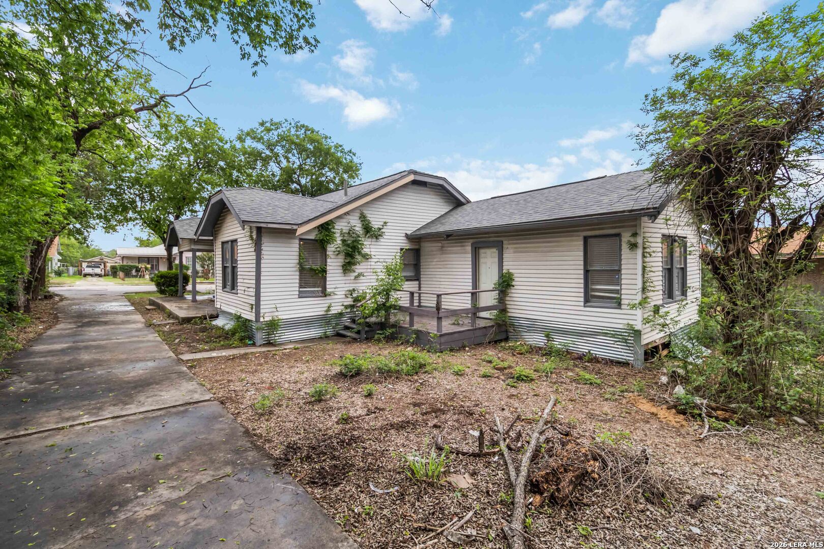 527 E Drexel Avenue San Antonio TX 78210