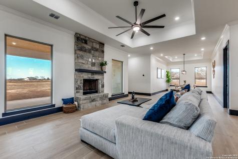 202 Venado Oaks Castroville TX 78009