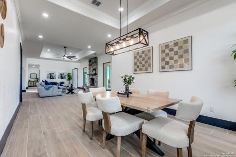 202 Venado Oaks Castroville TX 78009