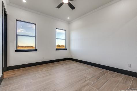 202 Venado Oaks Castroville TX 78009