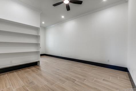202 Venado Oaks Castroville TX 78009