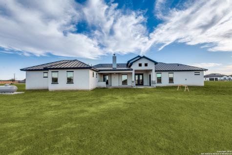 202 Venado Oaks Castroville TX 78009