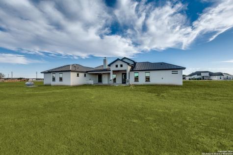 202 Venado Oaks Castroville TX 78009