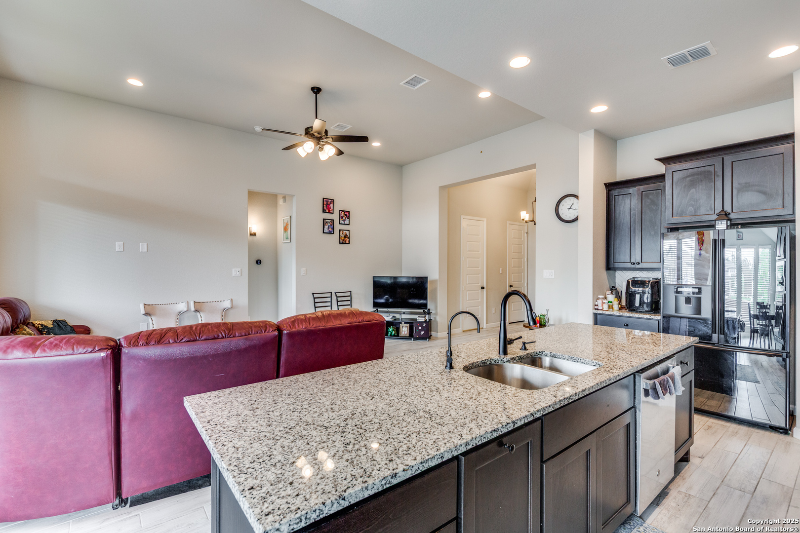 1607 Hallettsville San Antonio TX 78253