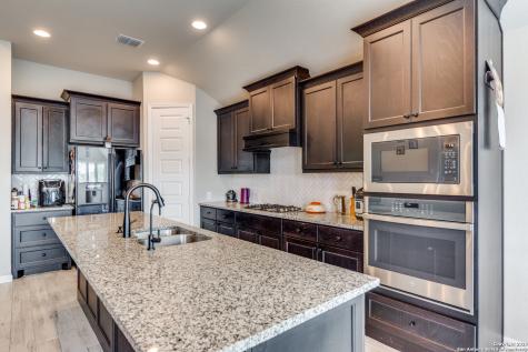 1607 Hallettsville San Antonio TX 78253