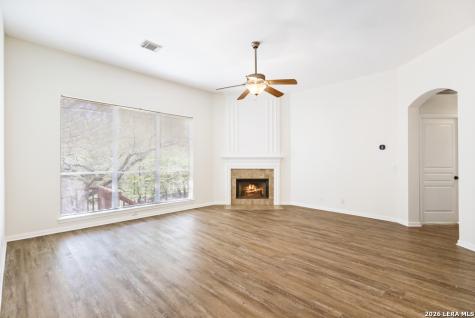 8618 Drayton Heights San Antonio TX 78254