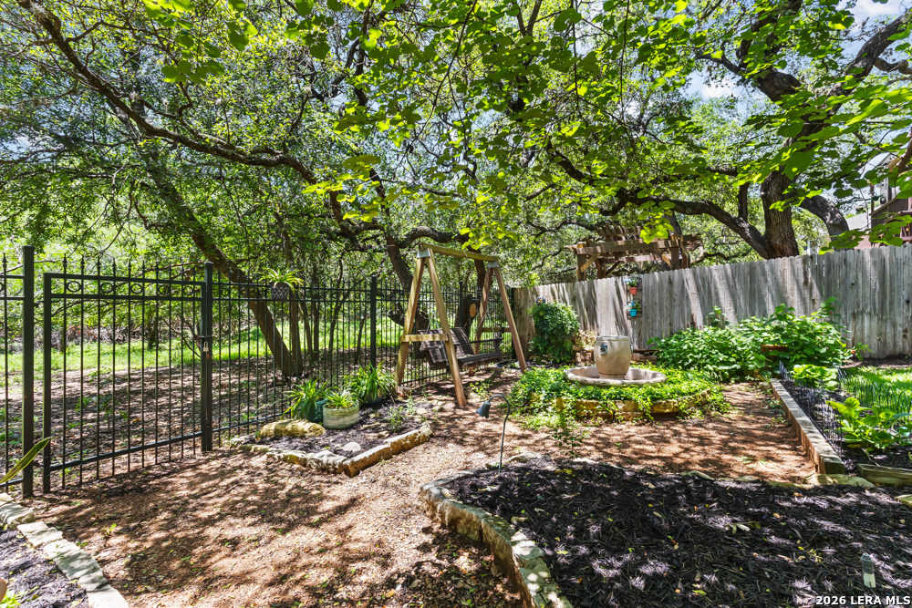 8618 Drayton Heights San Antonio TX 78254