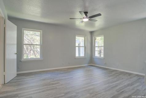 310 Remington Drive Bergheim TX 78004