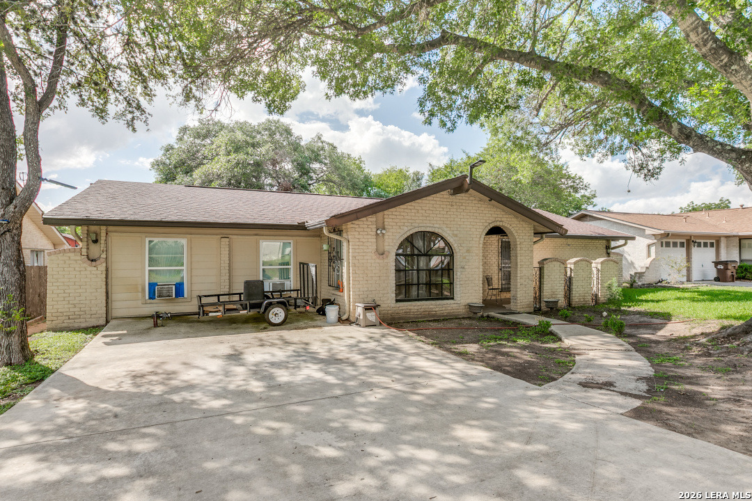 7115 Forest Moss San Antonio TX 78240