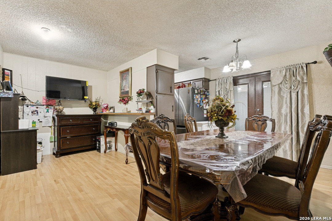 7115 Forest Moss San Antonio TX 78240
