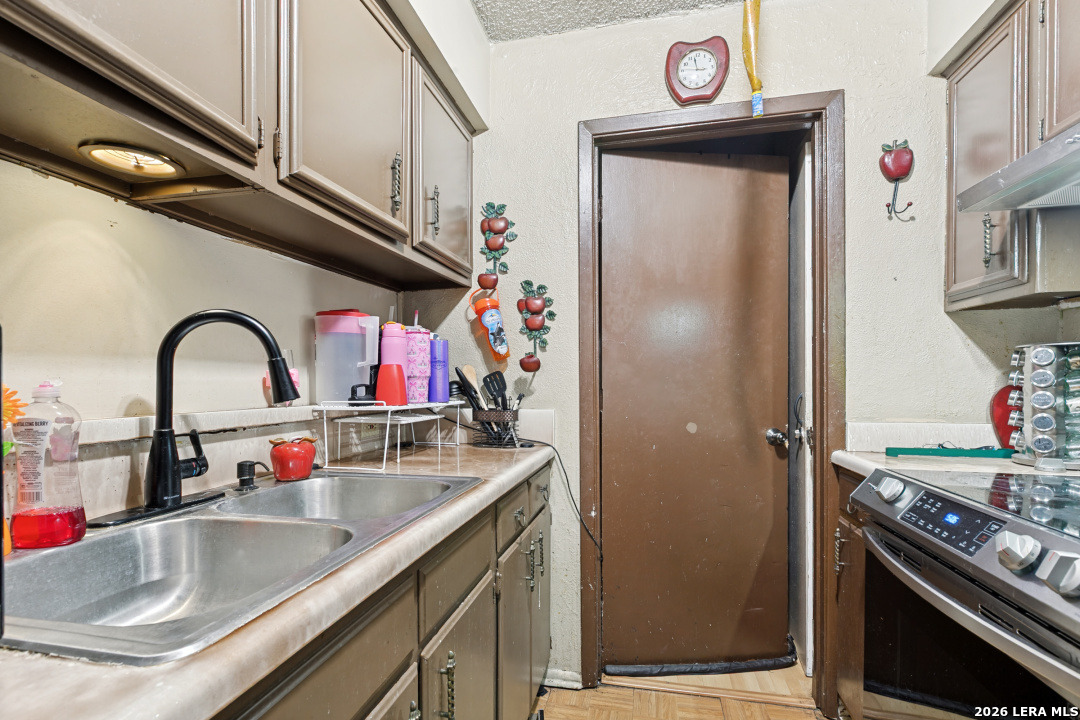 7115 Forest Moss San Antonio TX 78240