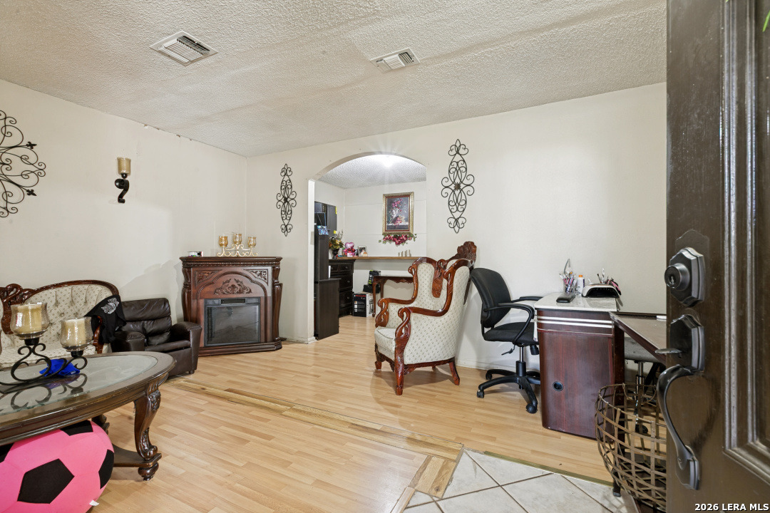 7115 Forest Moss San Antonio TX 78240