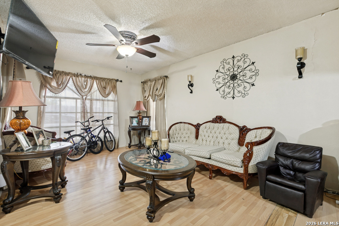 7115 Forest Moss San Antonio TX 78240