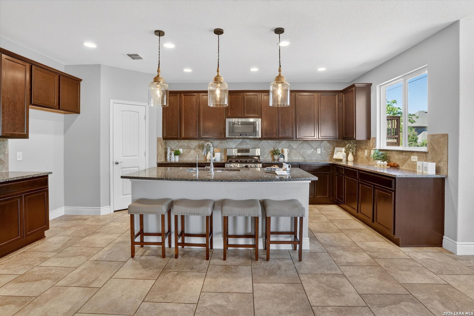 7407 Valle Mission Boerne TX 78015