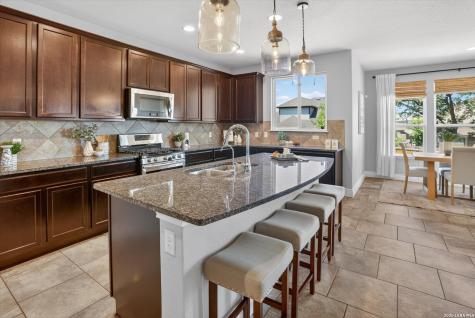 7407 Valle Mission Boerne TX 78015