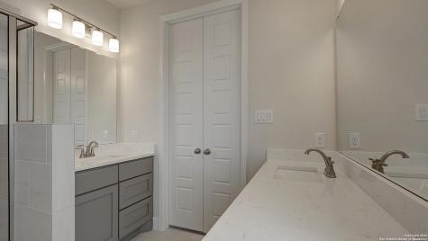 2942 Eagle Rise San Antonio TX 78245
