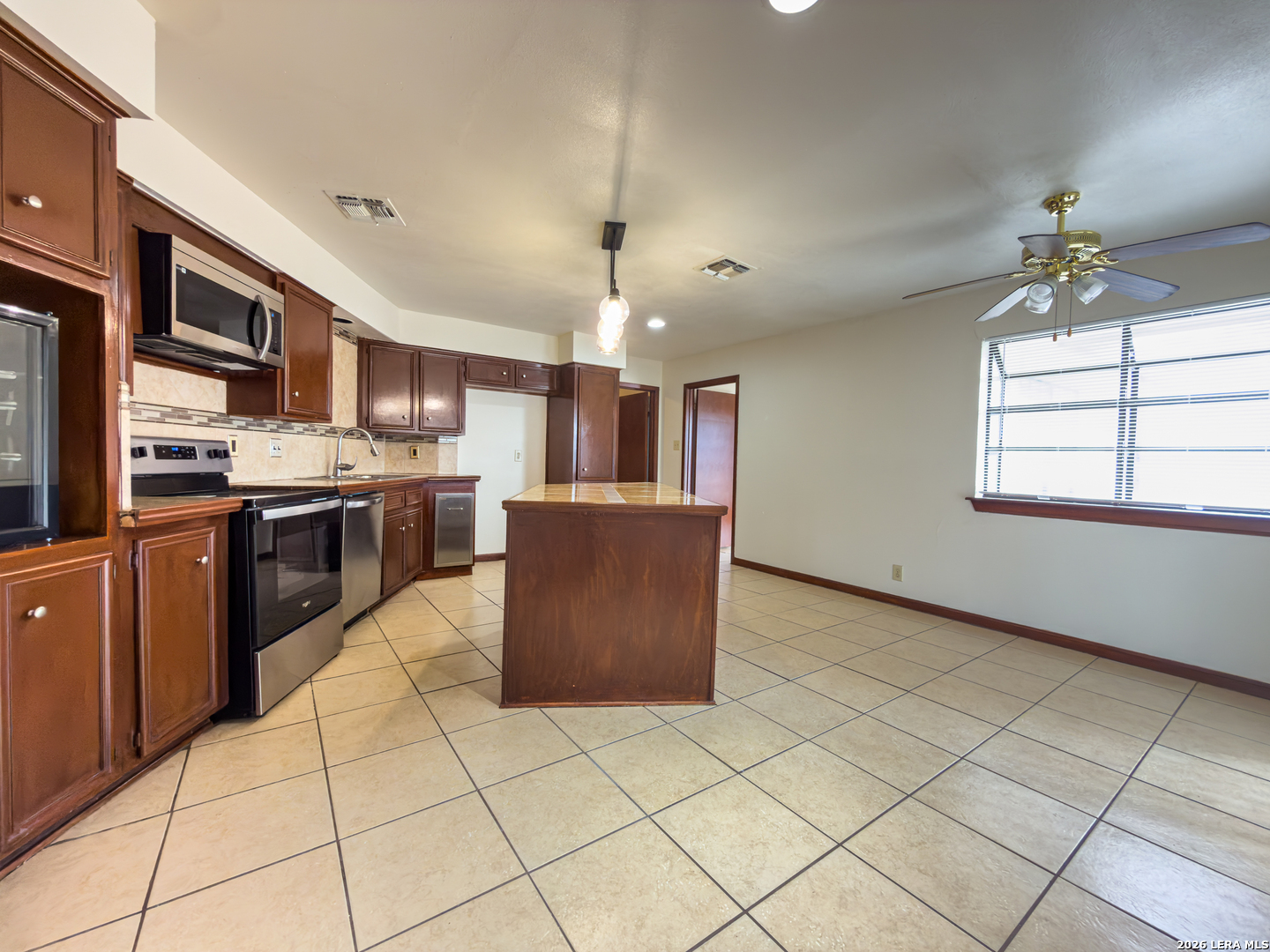 7306 Hidden Hills N San Antonio TX 78244