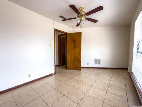 7306 Hidden Hills N San Antonio TX 78244