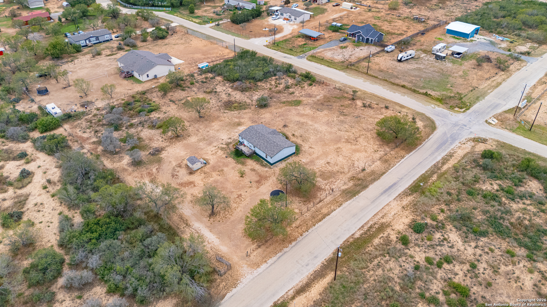 138 County Road 2665 Devine TX 78016
