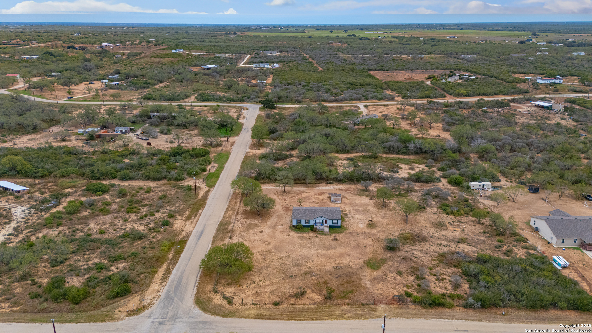138 County Road 2665 Devine TX 78016