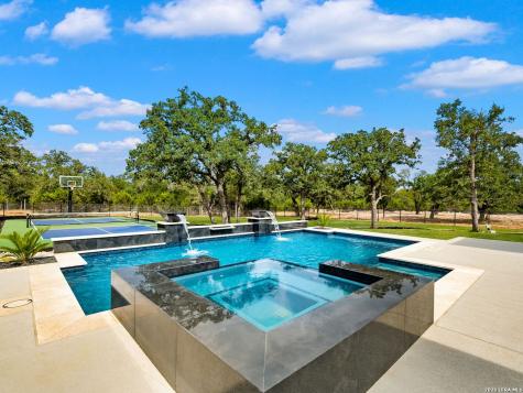 59 Ranch Heights Fair Oaks Ranch TX 78015