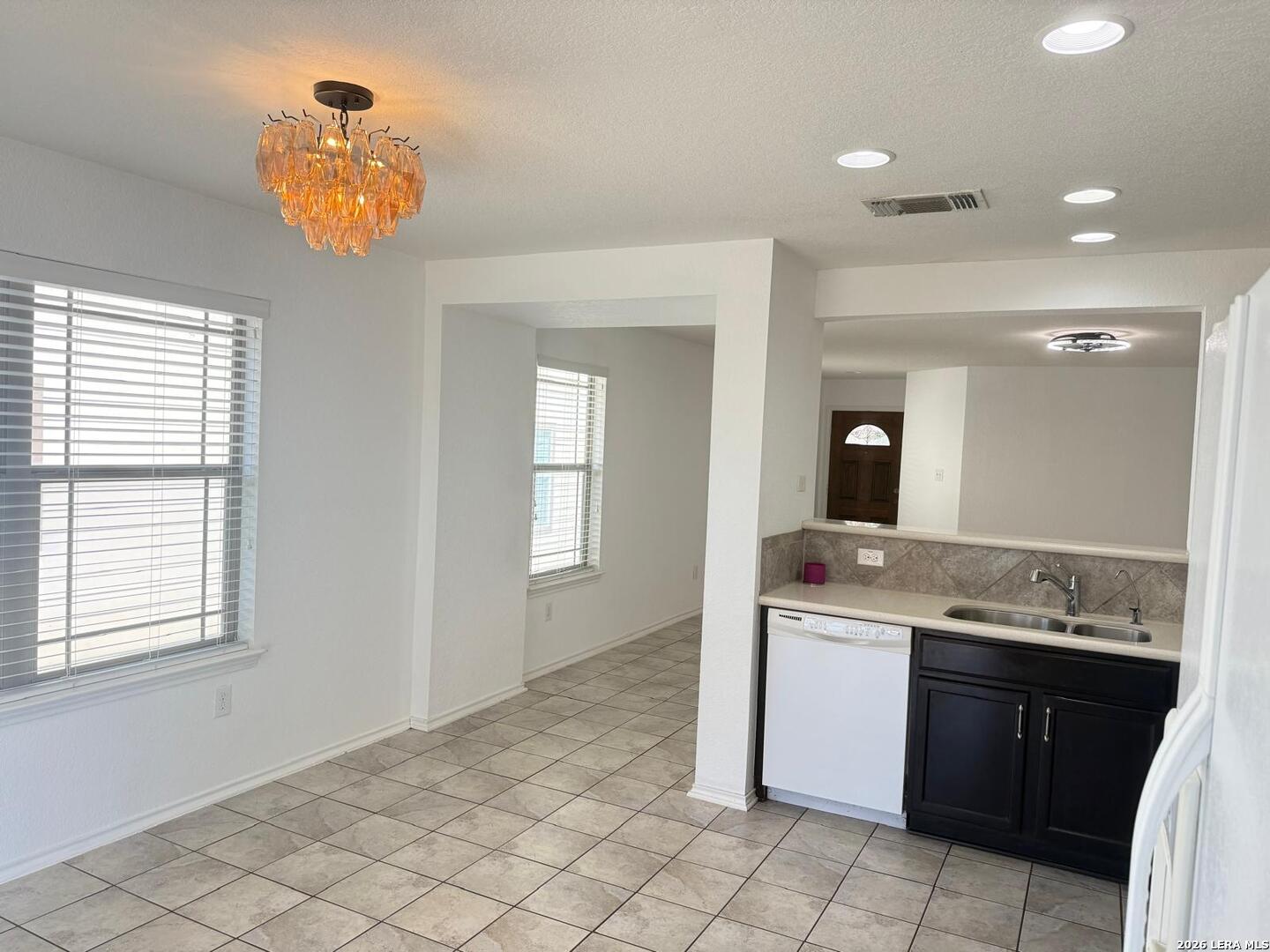 6534 San Miguel Way Converse TX 78109