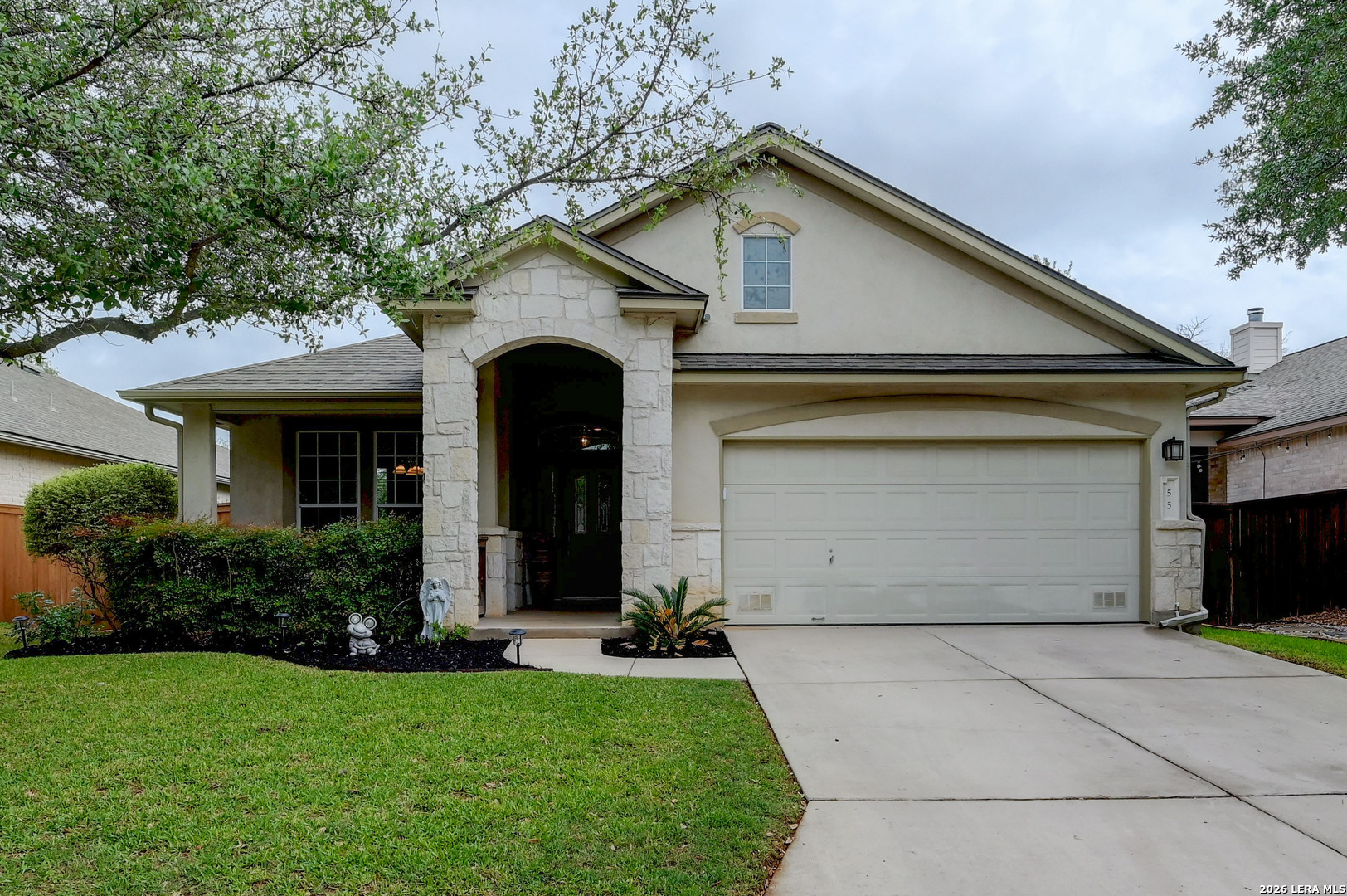 55 Amber Forest Hollywood Park TX 78232