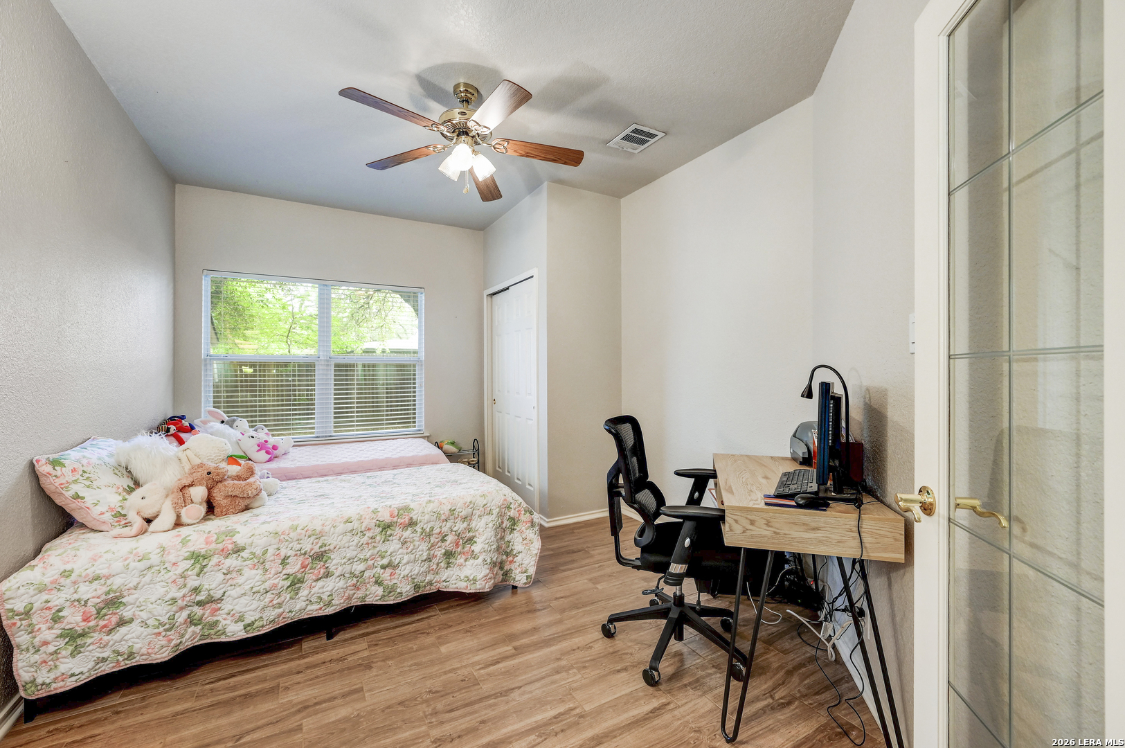 55 Amber Forest Hollywood Park TX 78232