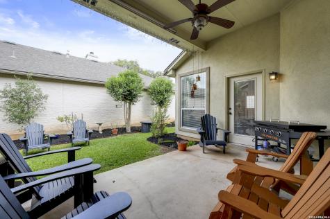 55 Amber Forest Hollywood Park TX 78232