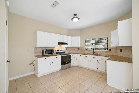 9844 Fortune Ridge Drive Converse TX 78109