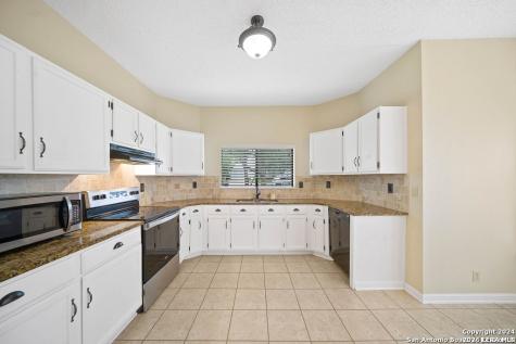 9844 Fortune Ridge Drive Converse TX 78109
