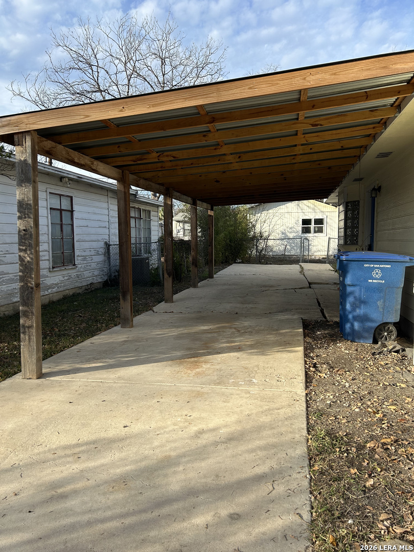 251 Cliffwood San Antonio TX 78213
