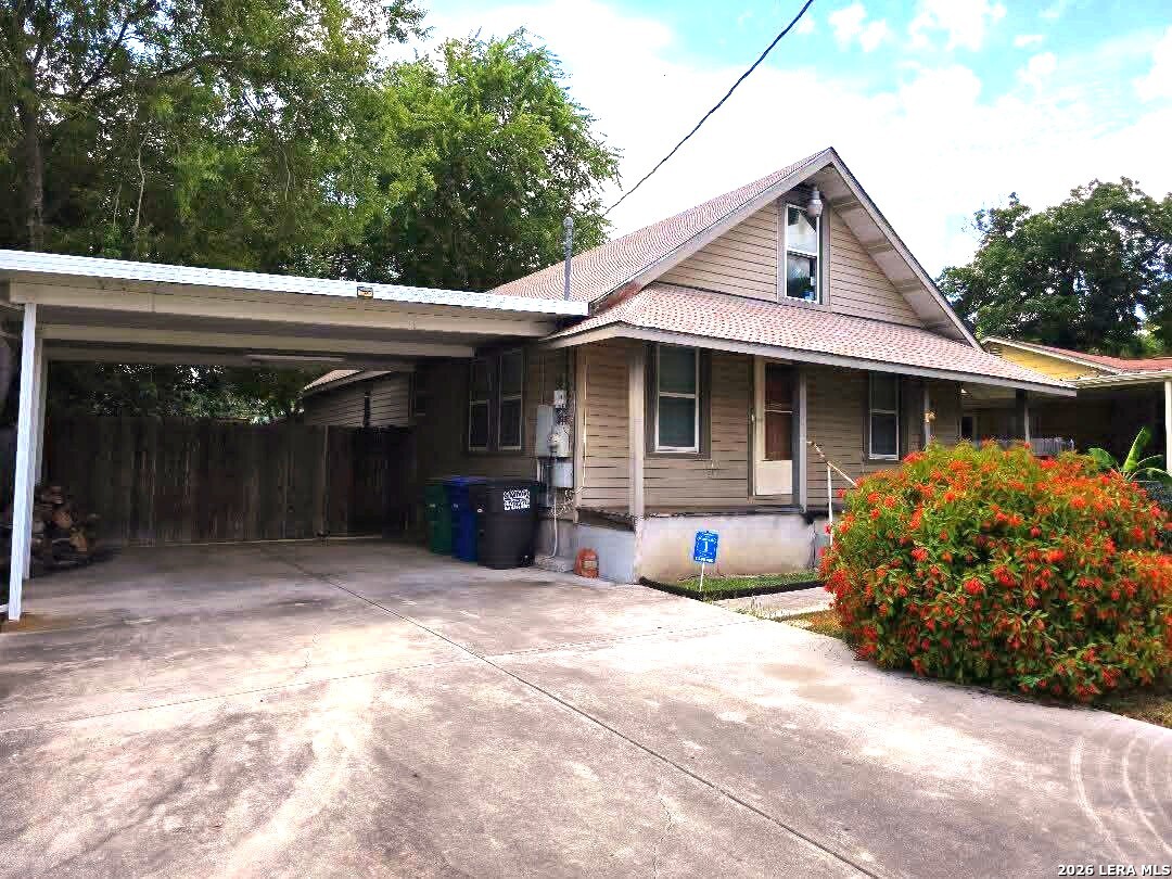 2010 W Hermosa Drive San Antonio TX 78201