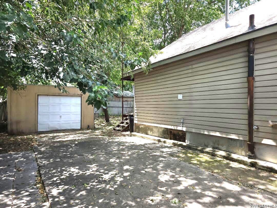 2010 W Hermosa Drive San Antonio TX 78201