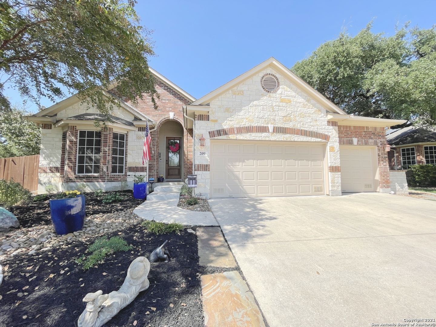 209 Nicholaus Cove Cibolo TX 78108