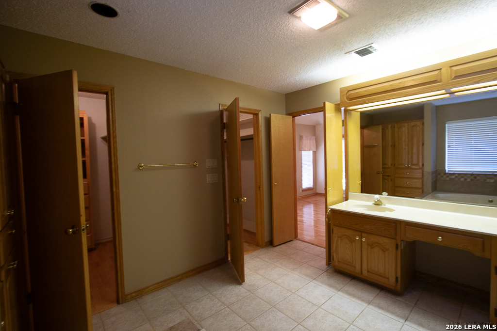 8 Granburg Place San Antonio TX 78218
