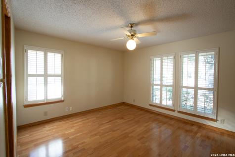 8 Granburg Place San Antonio TX 78218