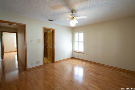 8 Granburg Place San Antonio TX 78218