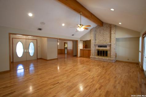 8 Granburg Place San Antonio TX 78218