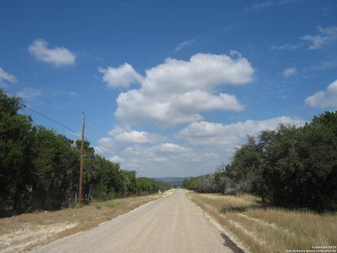 1318 Oakridge Lane Pipe Creek TX 78063