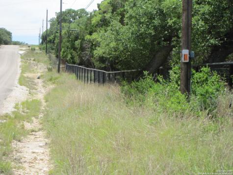 1318 Oakridge Lane Pipe Creek TX 78063