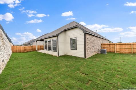 175 Azalea Alley Castroville TX 78009