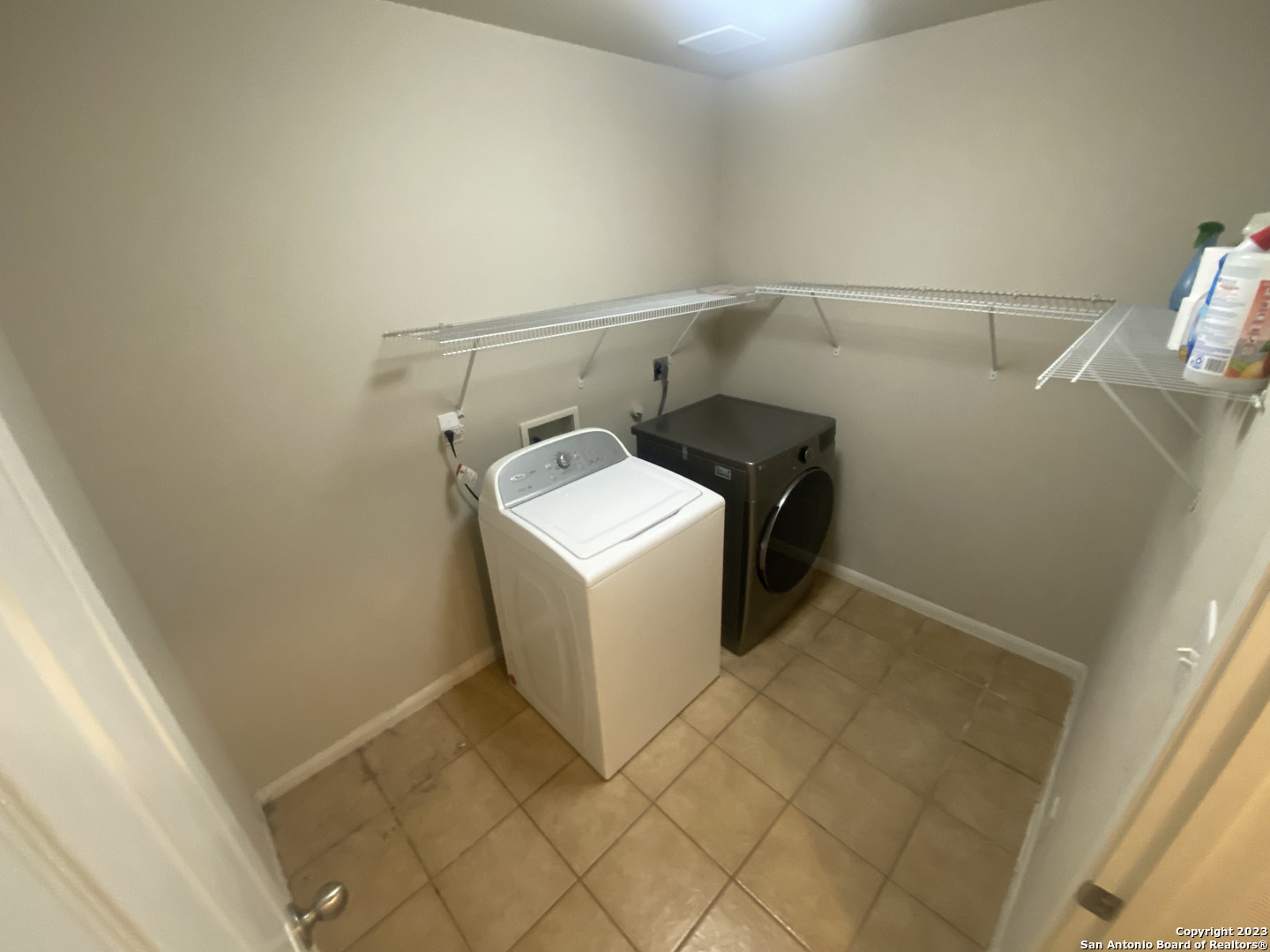 1006 Magnolia Summit San Antonio TX 78251